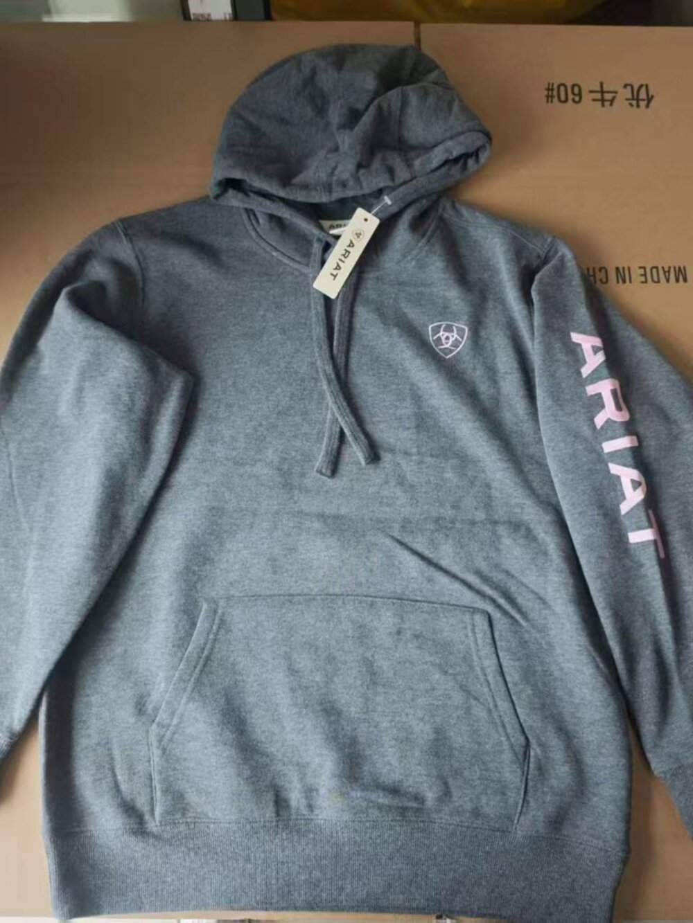 Ariat Women’s Logo Hoodie Pullover Sweatshirt Western Casual NWT | W24B40-46